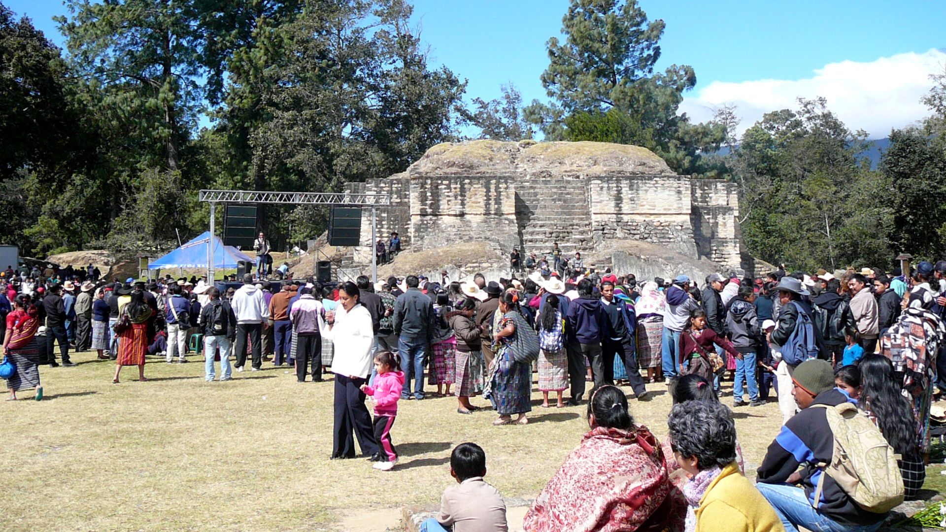 17. Le monde prend fin et se renouvelle par cycles