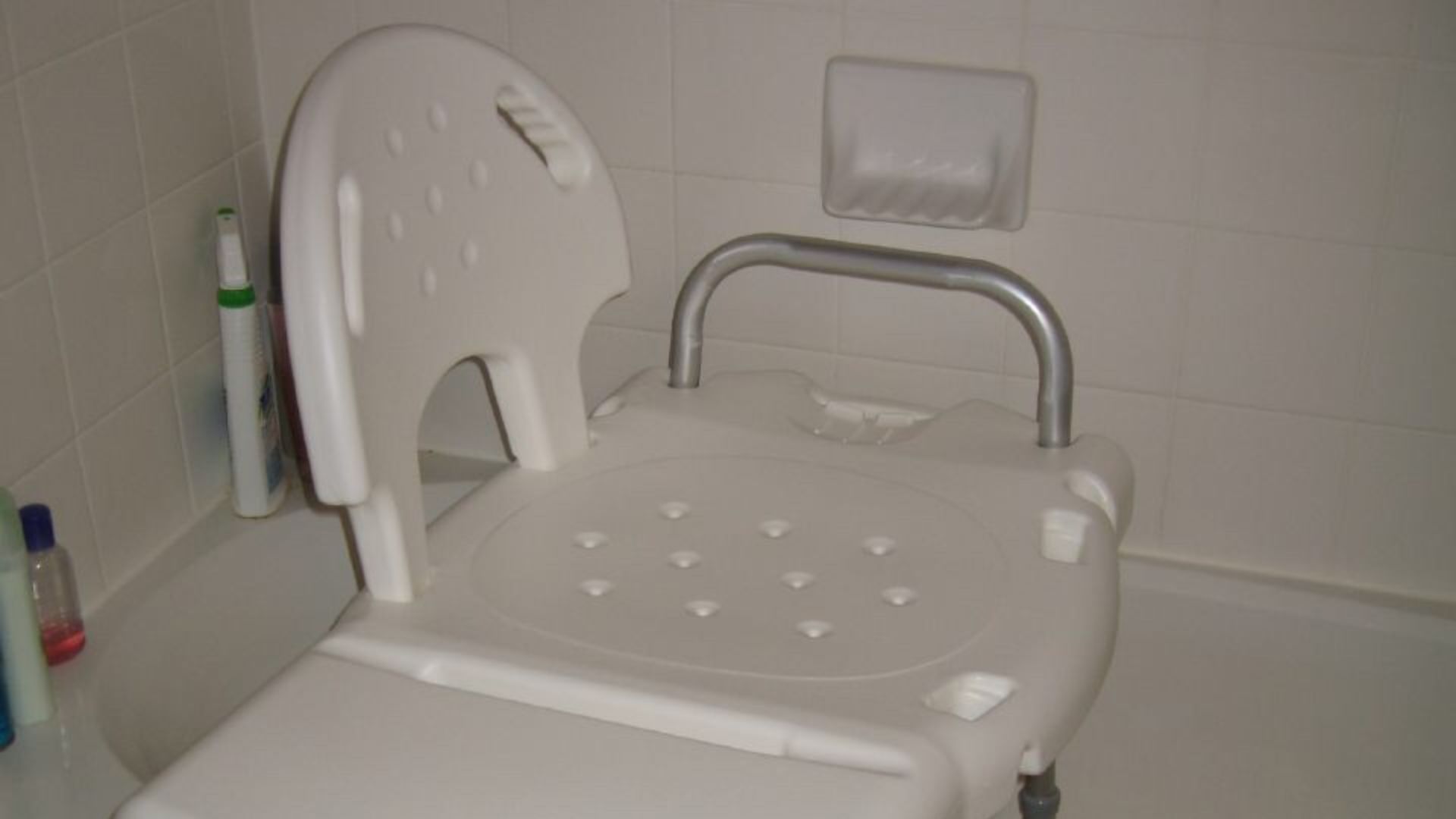 14. Chaise de douche