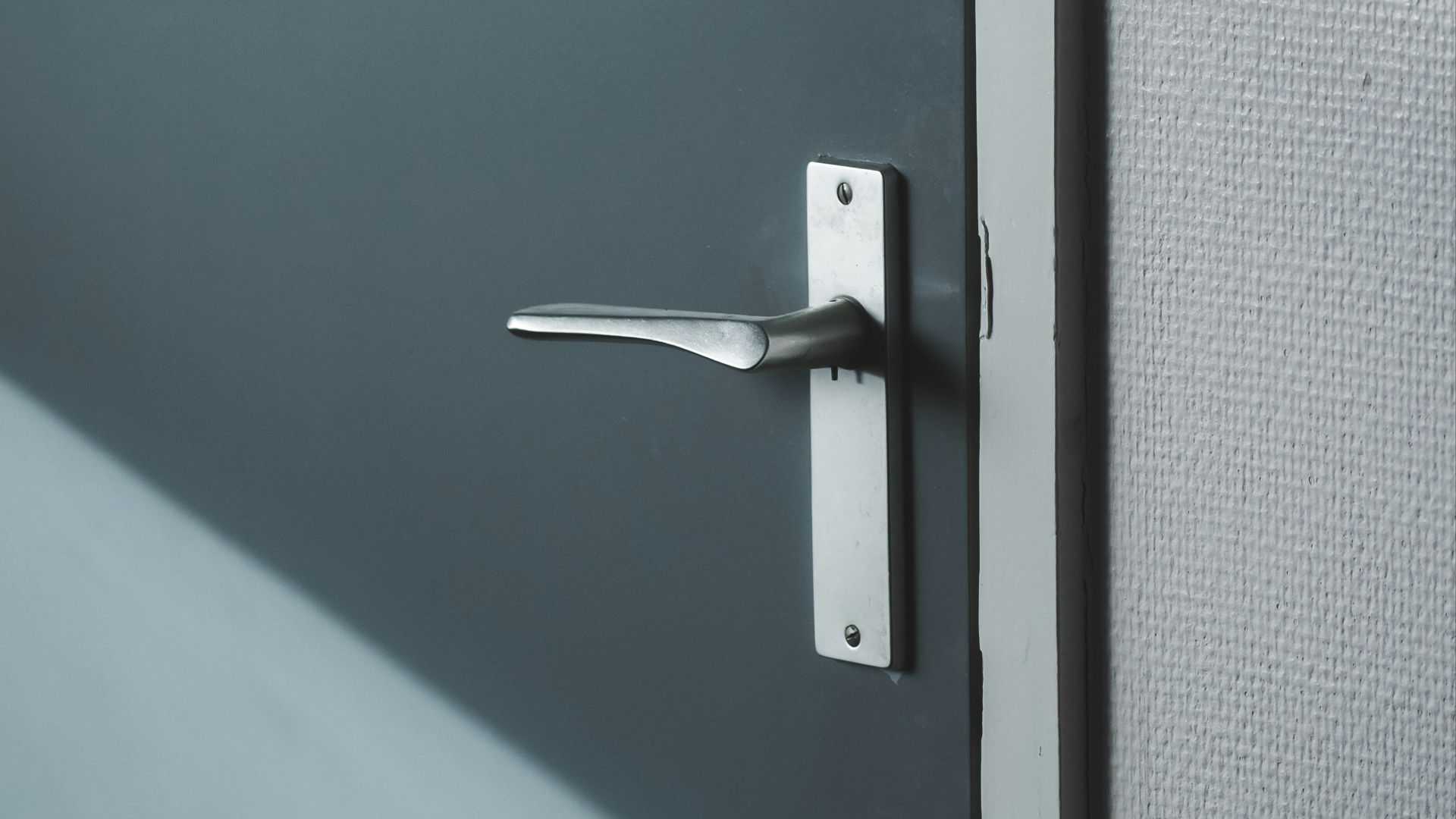 15. Poignées de porte à levier