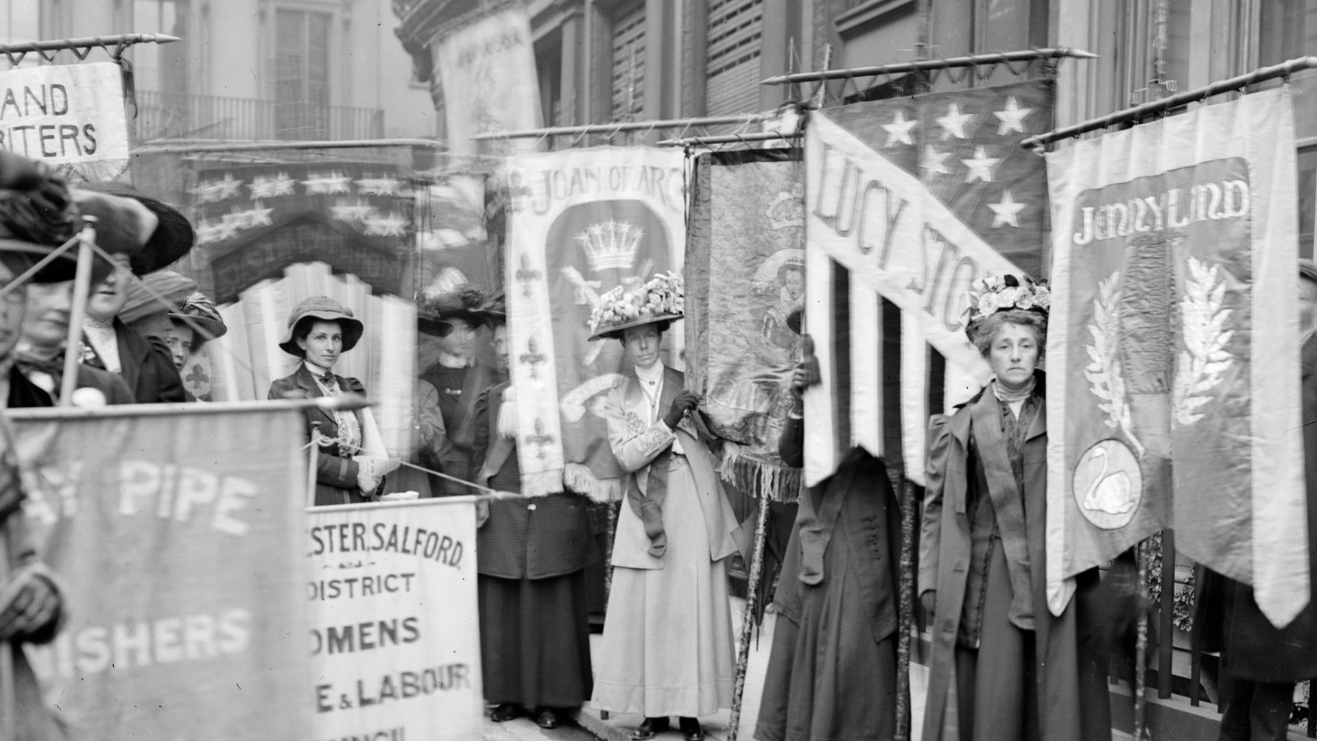 18. Les suffragettes ont élargi les droits démocratiques