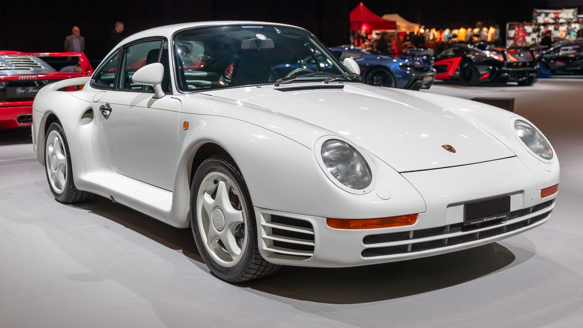 8. La Porsche 959, une vitrine technologique