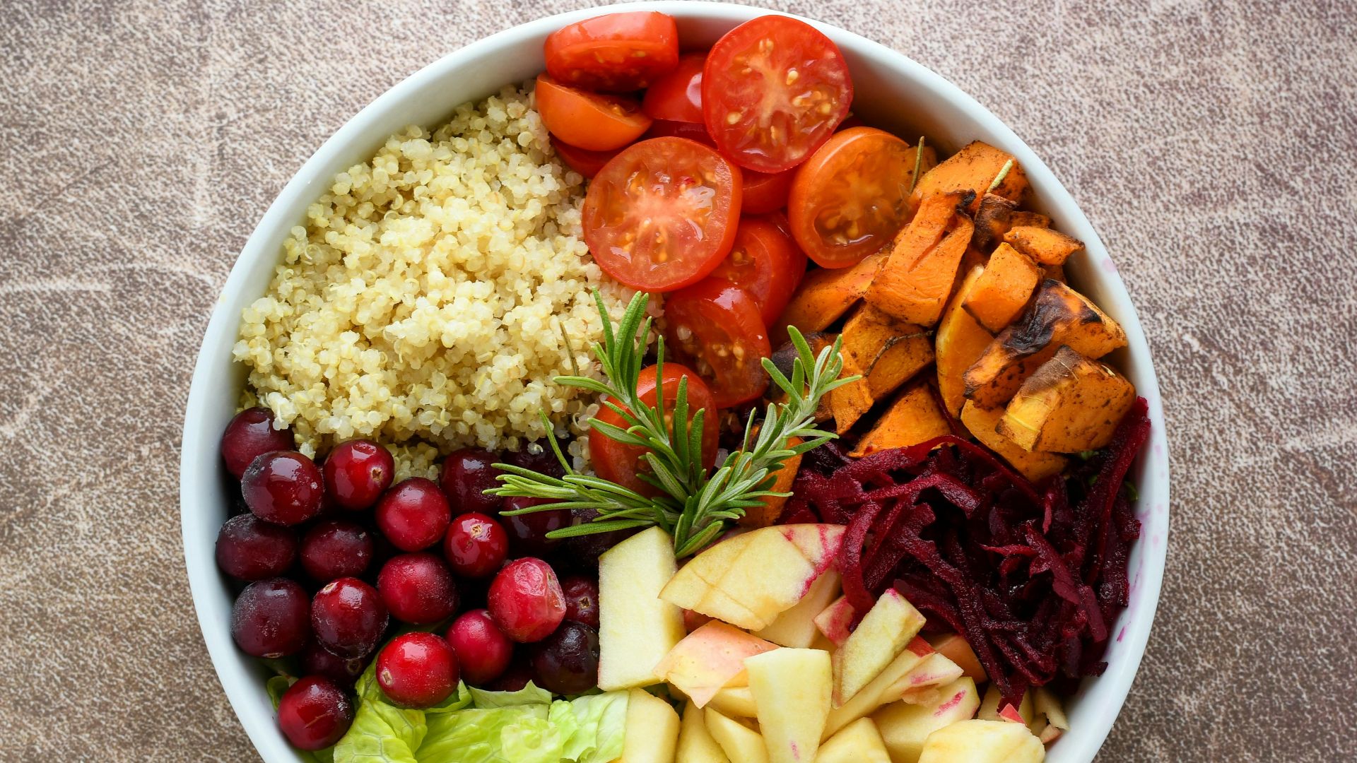 9. Salade de patates douces et de quinoa