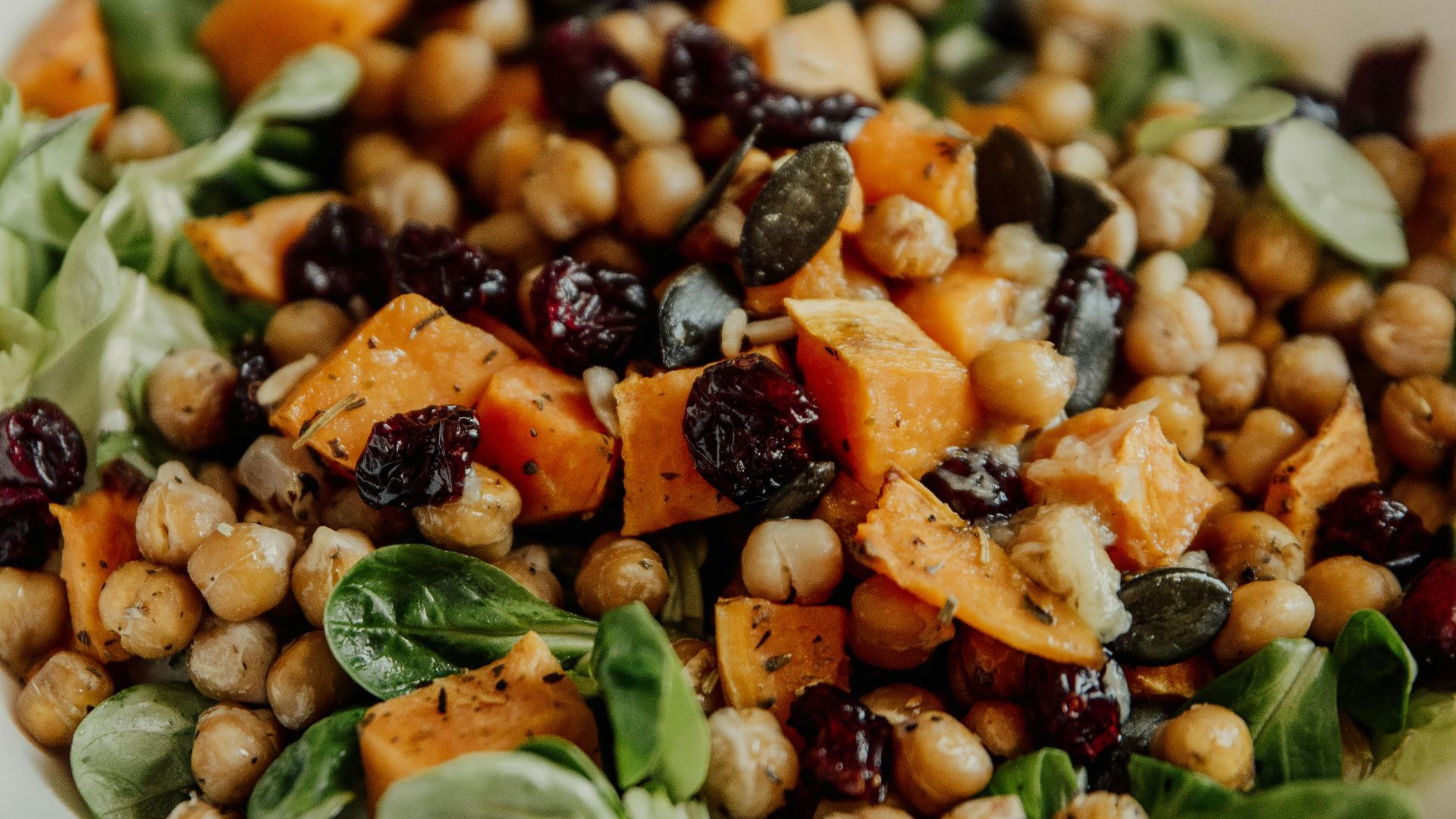 16. Rôti de patates douces et pois chiches