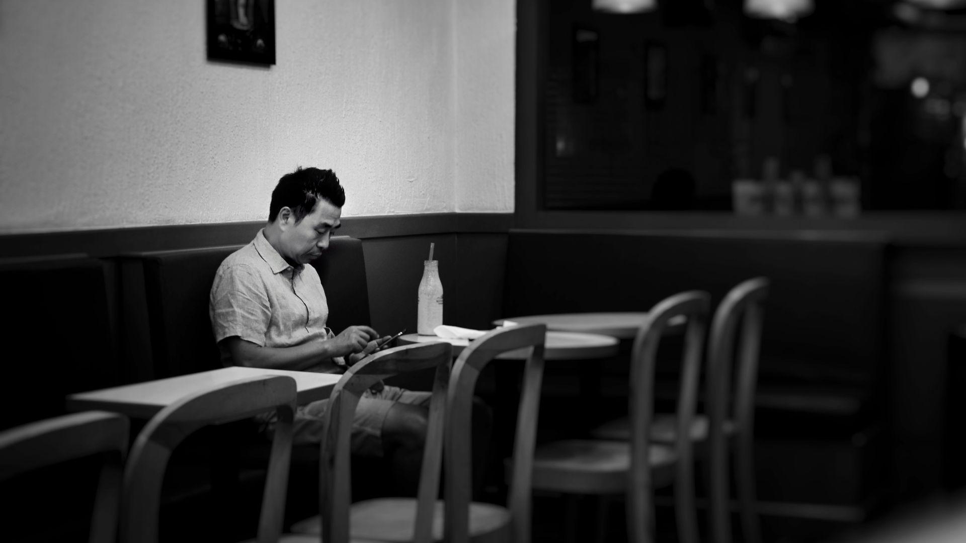 4. Manger dans un restaurant avec service à table