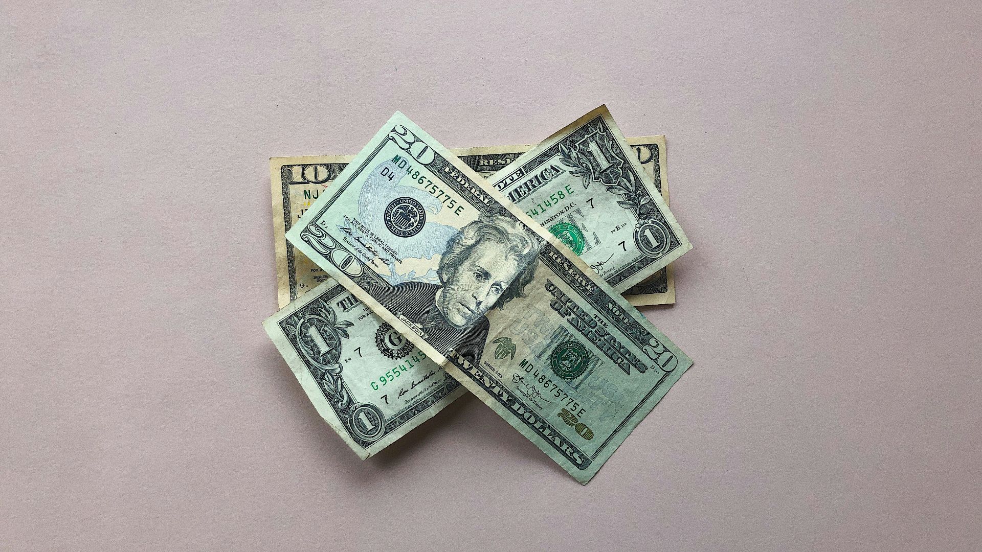 10. Tromperie financière