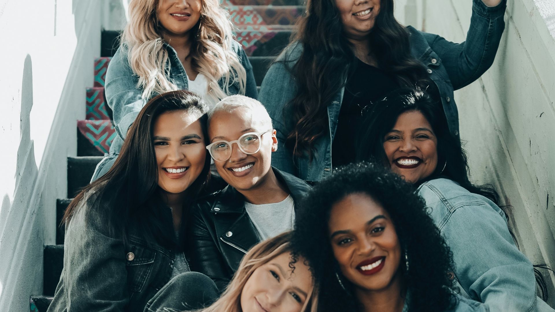 8. Quand elle est sortie avec des amis