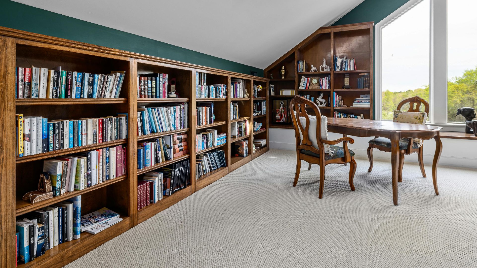 15. Une bibliothèque personnelle soigneusement sélectionnée