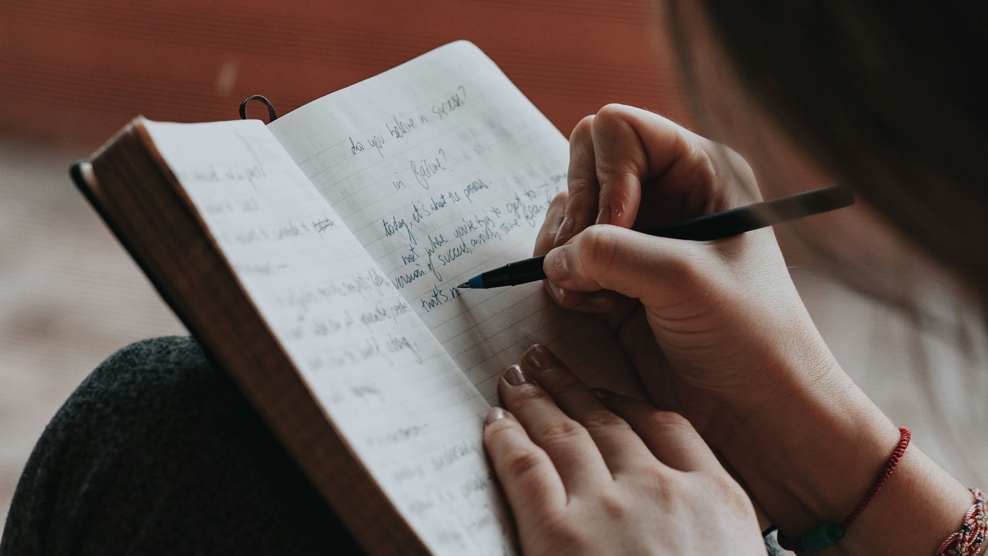 5. Faites un « brain dump » de deux minutes avant de vous coucher