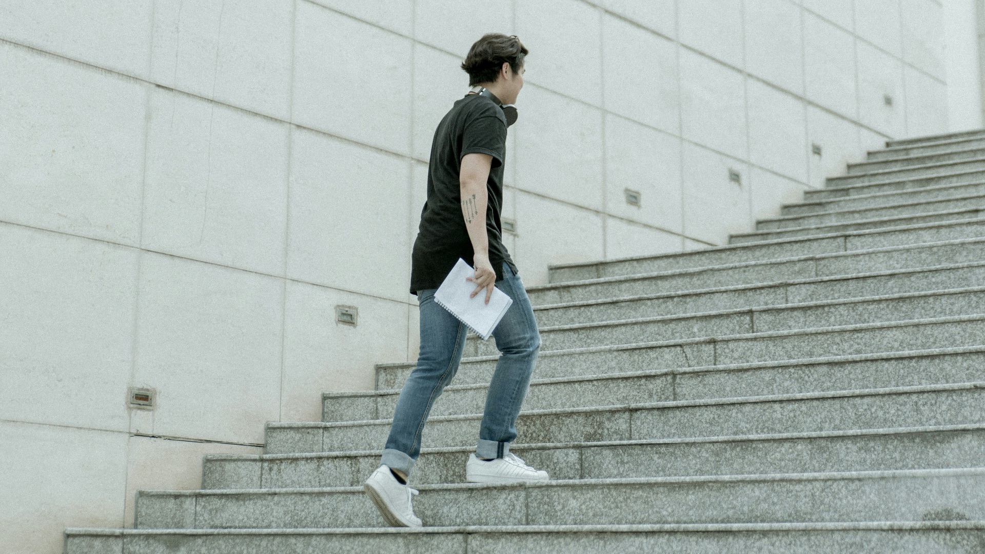 1. Prenez les escaliers volontairement