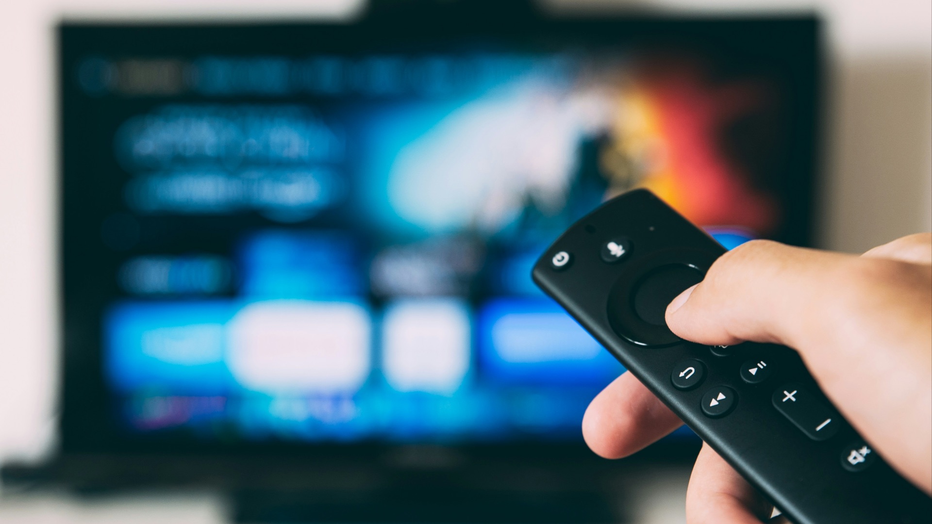 7. Marchez pendant les publicités télévisées ou entre les épisodes