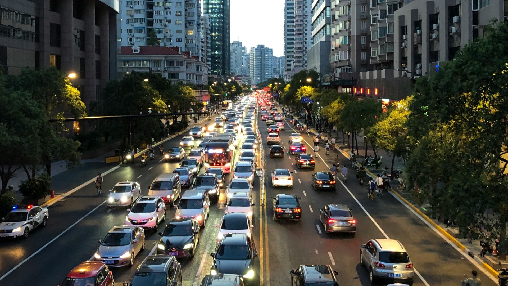 5. Les fonctions de navigation et de trafic nécessitent la localisation
