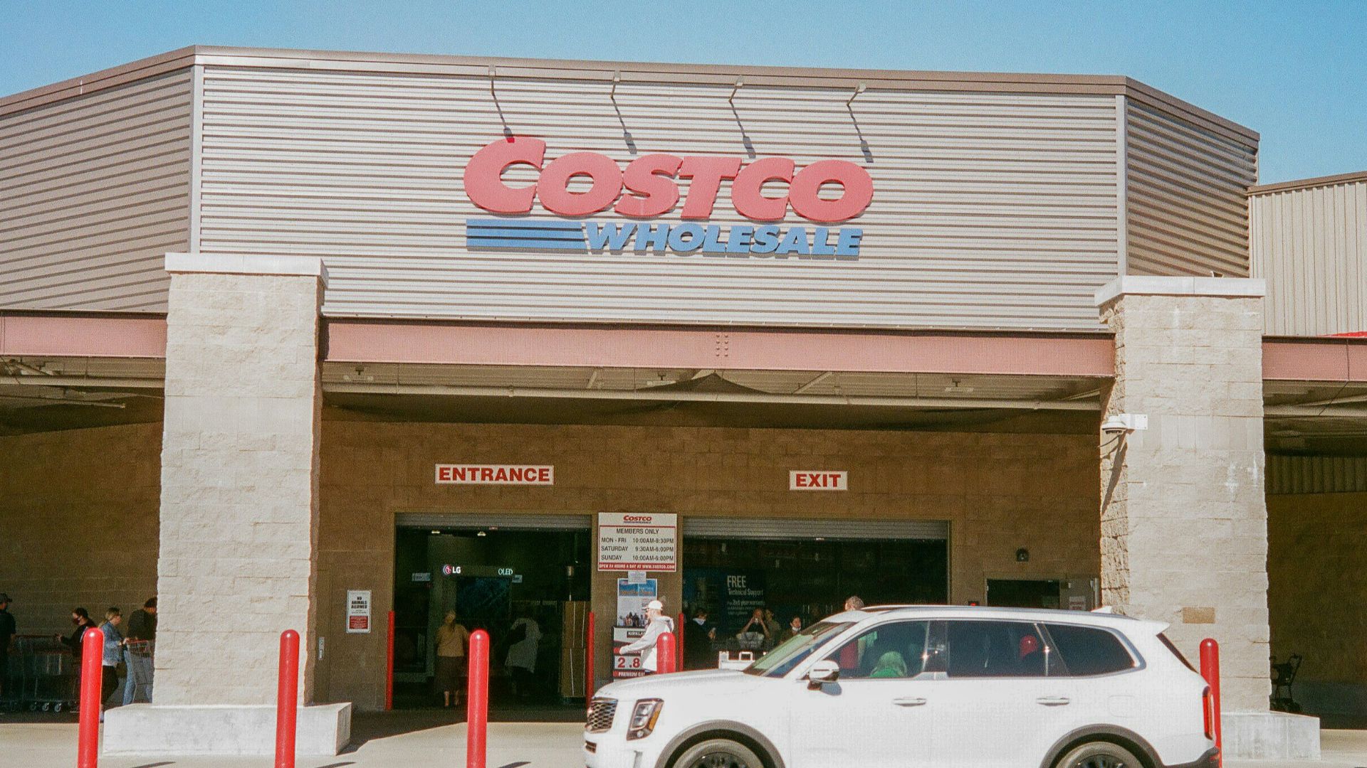 16. Pizza Costco