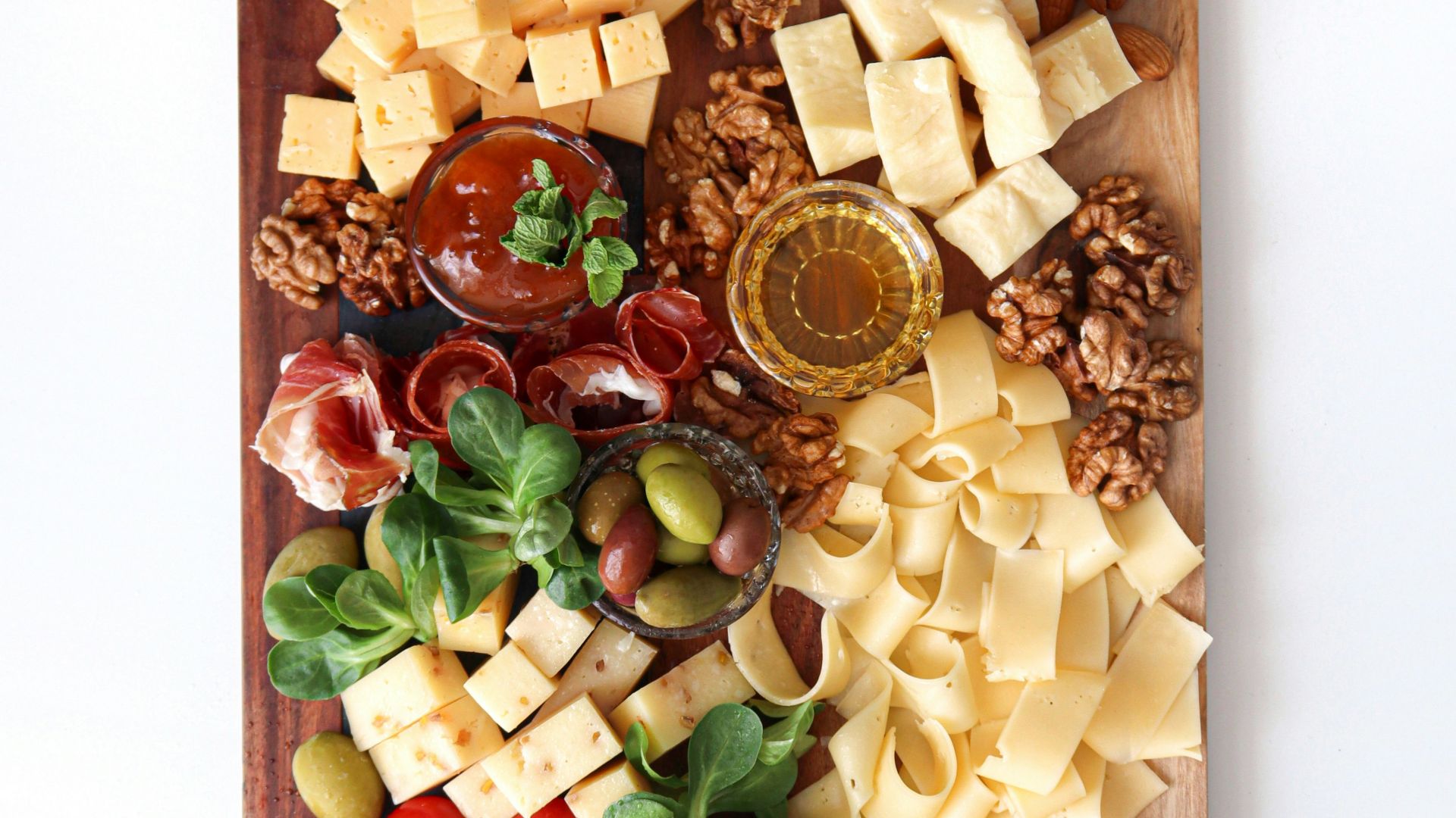 20. Assiette à collation