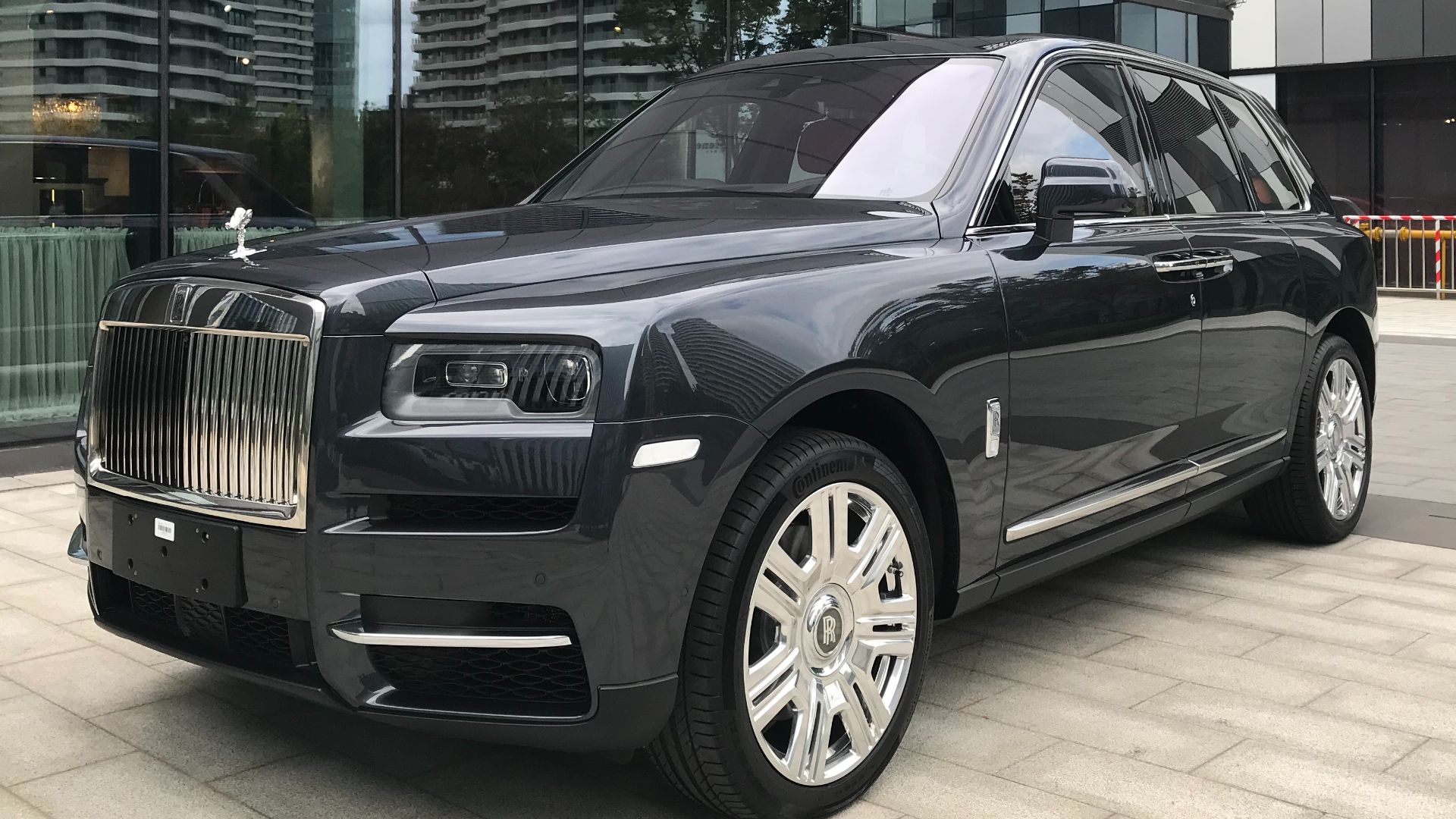 2. Rolls-Royce Cullinan