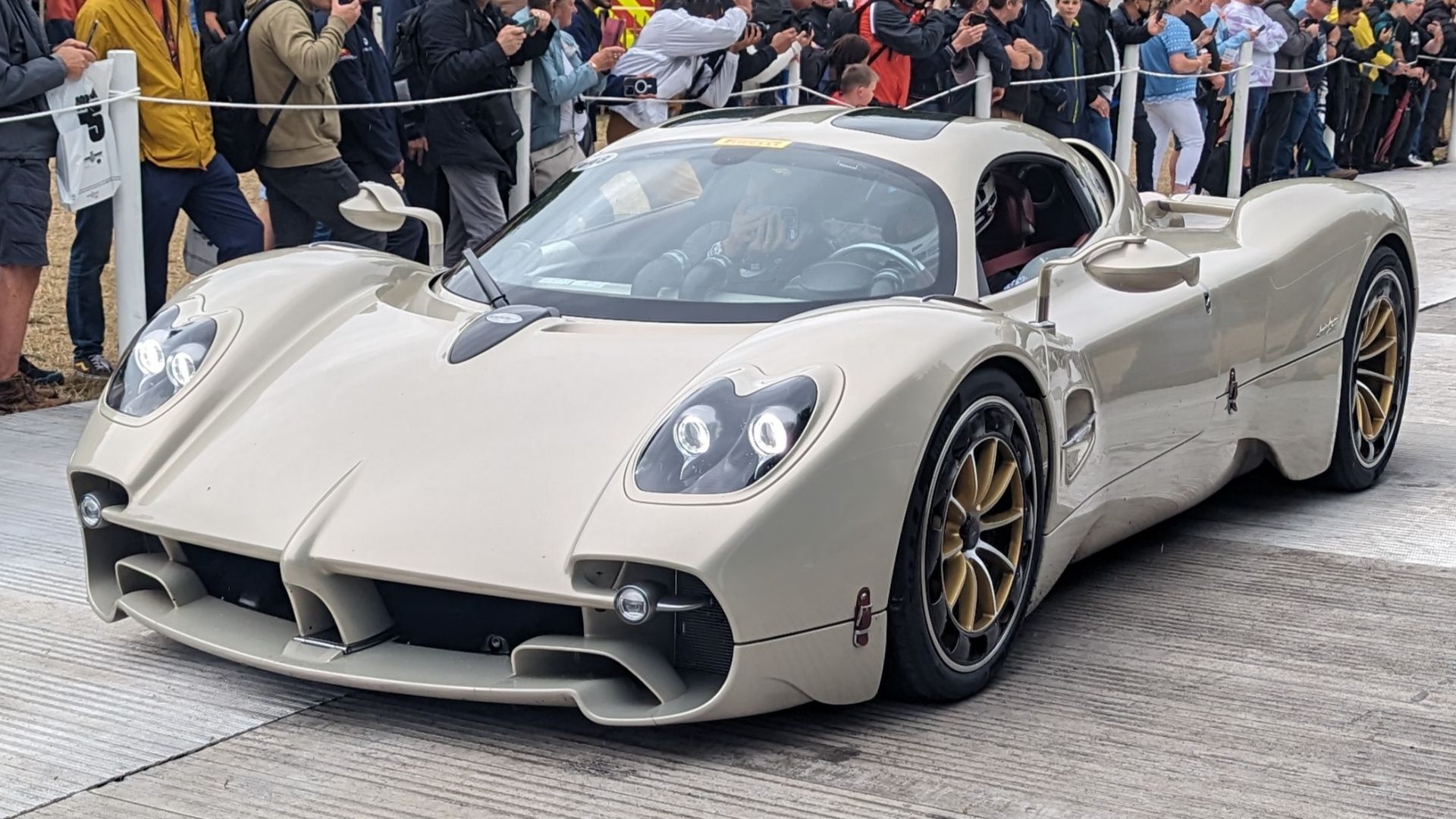 8. Pagani Utopia