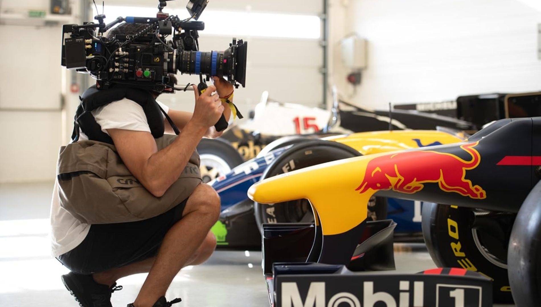 Formula 1: Drive to Survive (Season 8)