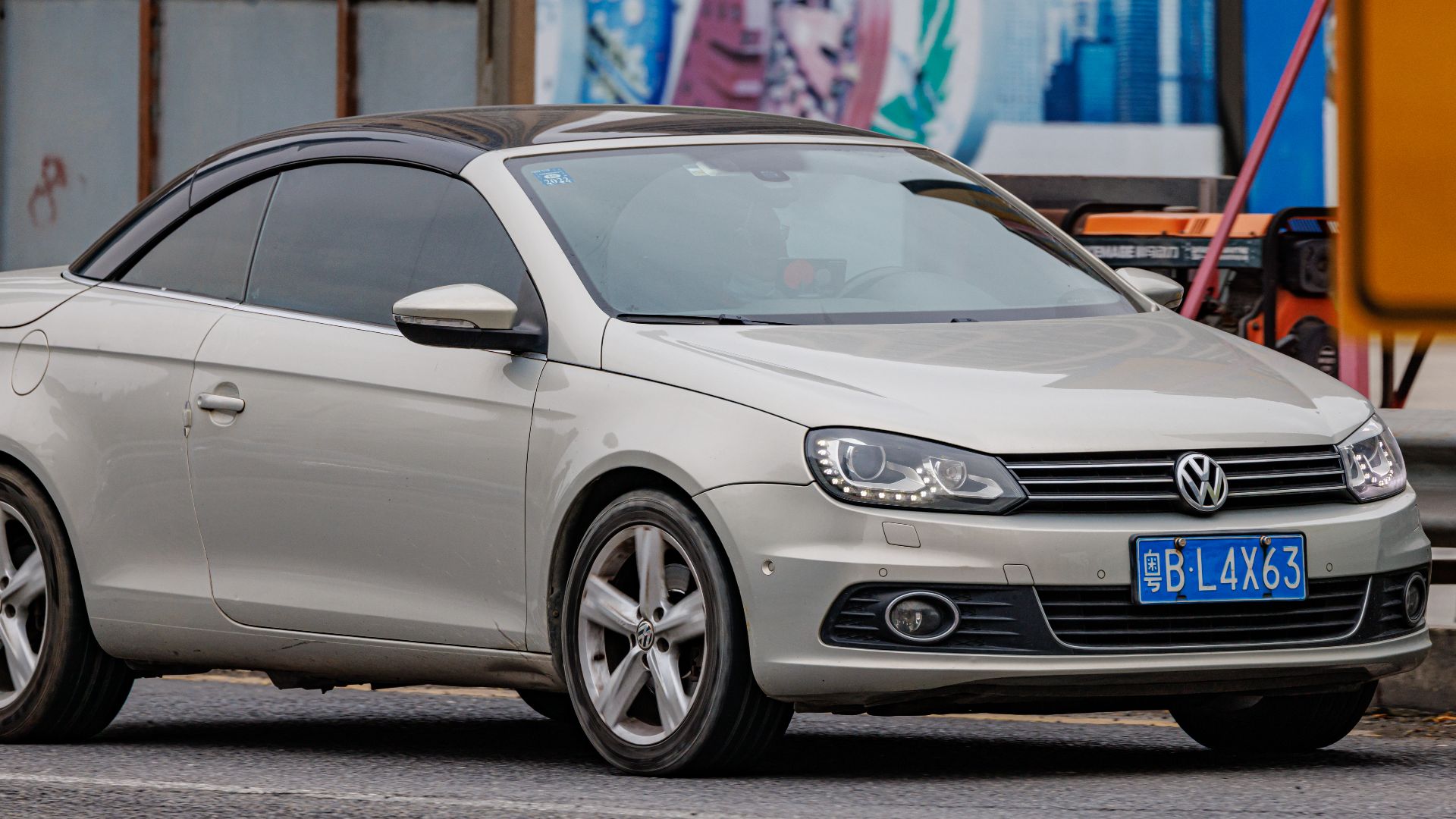 7. Volkswagen Eos