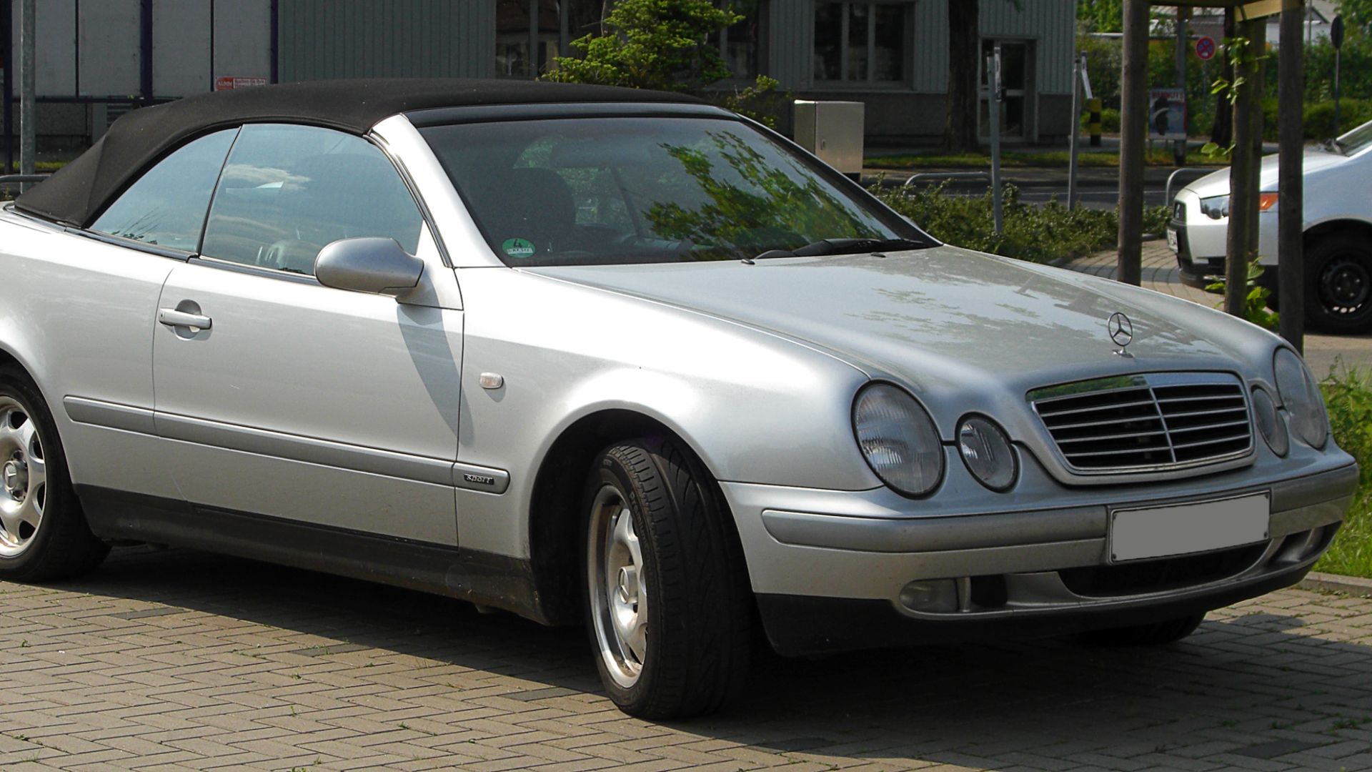 15. Mercedes-Benz CLK Cabriolet