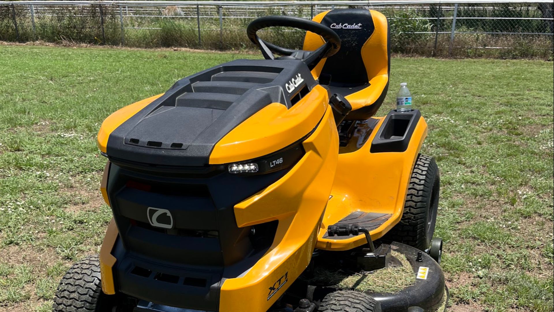 2. Cub Cadet XT1 Enduro LT46