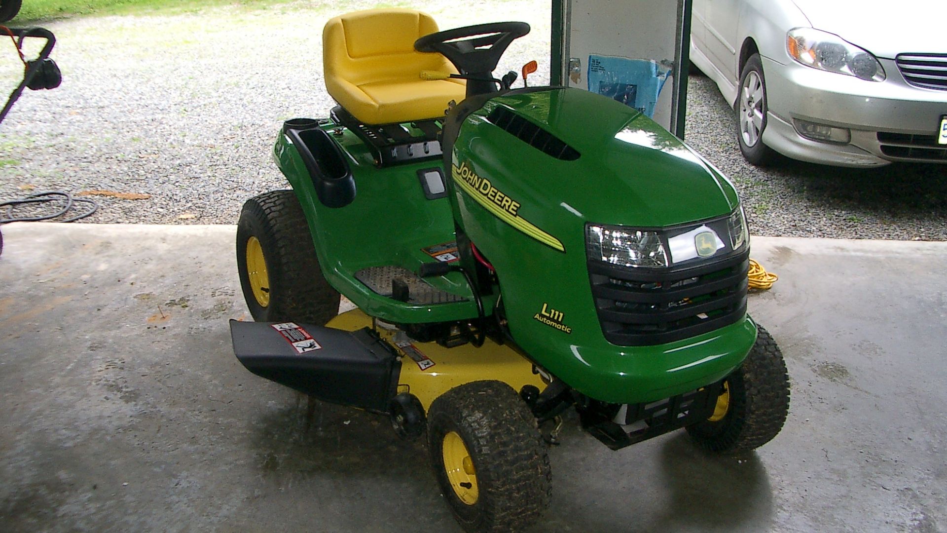 7. John Deere S100