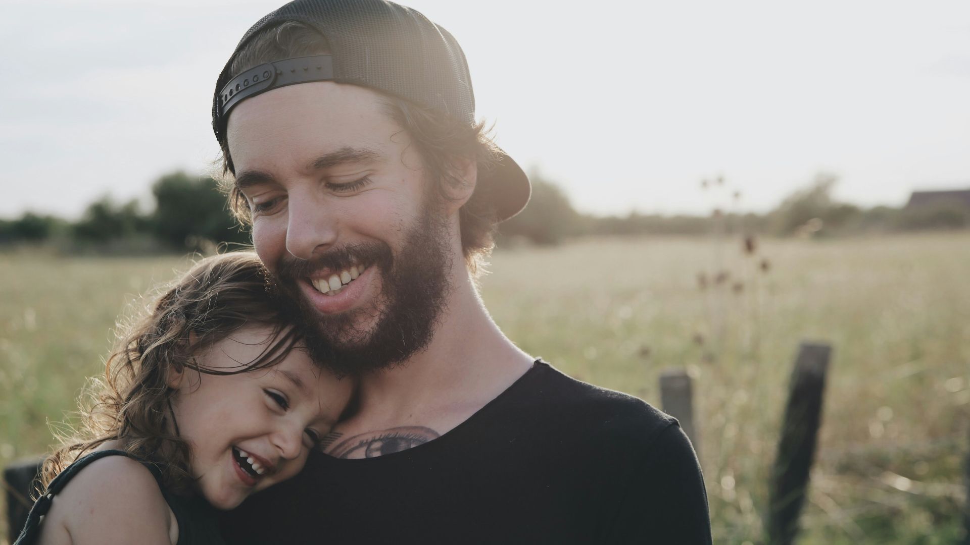 10 règles parentales que vous aviez juré de suivre et 10 que vous avez discrètement enfreintes