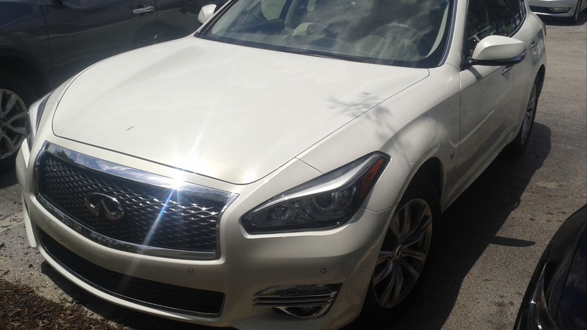7. Infiniti Q70