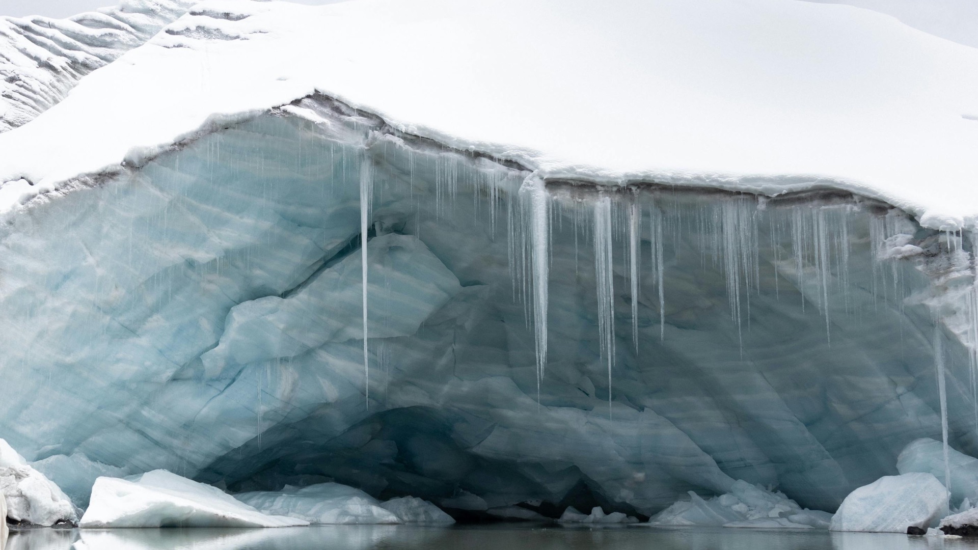 3. Les États-Unis ont construit une base nucléaire sous la glace du Groenland pour dissimuler un projet de missile.