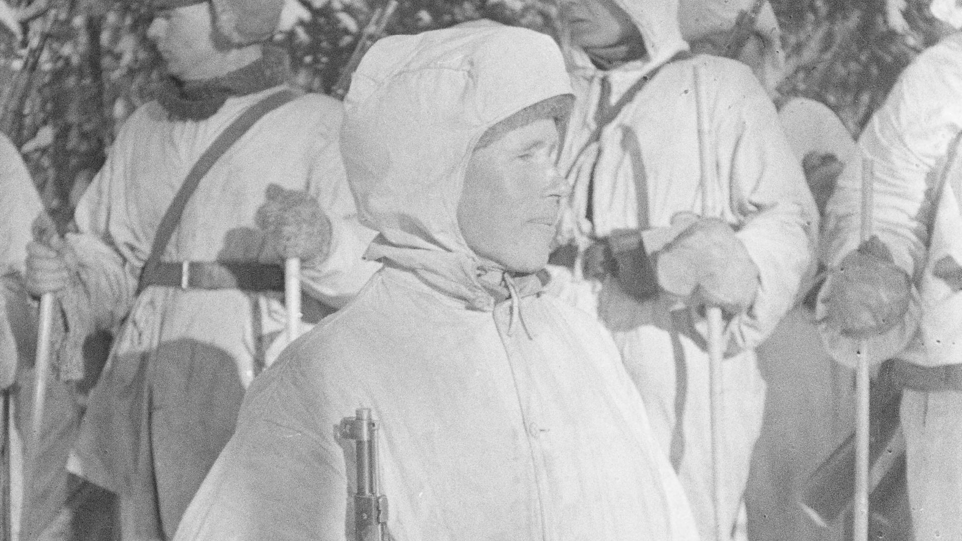 18. Une balle explosive lui a touché la mâchoire