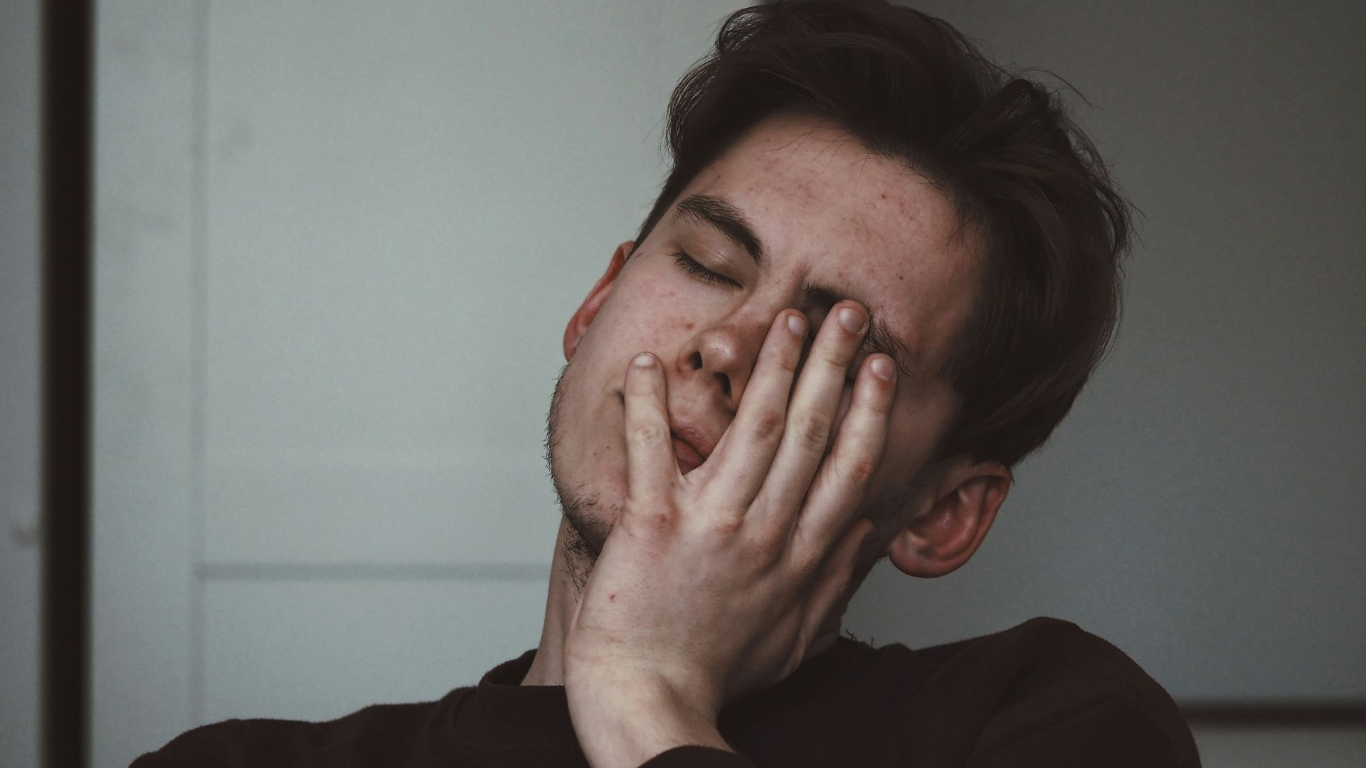 1. Vous vous réveillez fatigué, même après une bonne nuit de sommeil