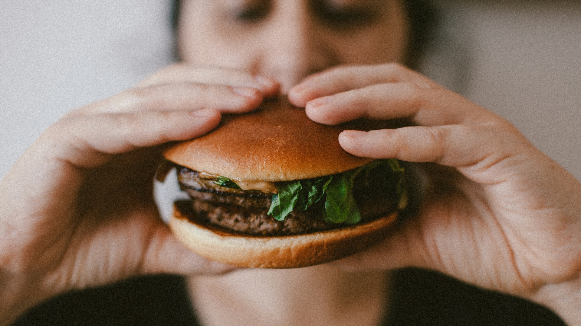 10. Vous ignorez la sensation de satiété jusqu'à ce que vous vous sentiez mal à l'aise