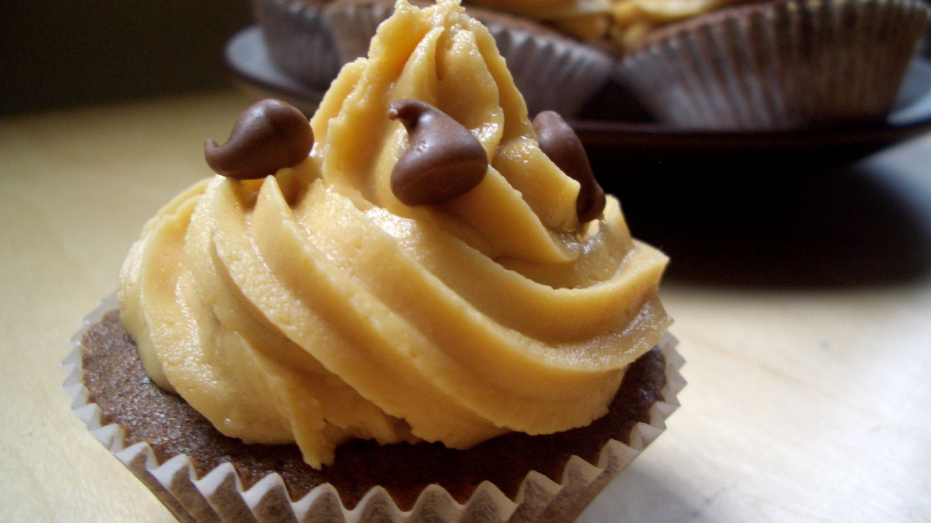 2. Avoine préparée la veille avec du beurre de cacahuète et des morceaux de chocolat noir