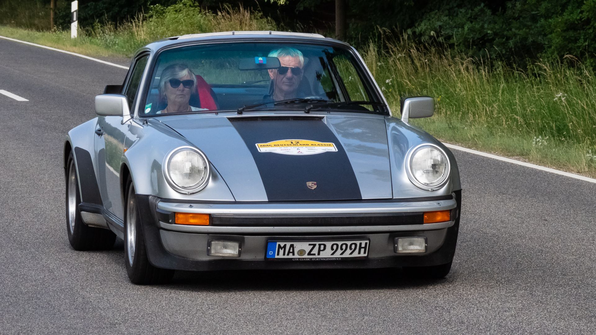 4. Porsche 911 Turbo (Whale Tail)