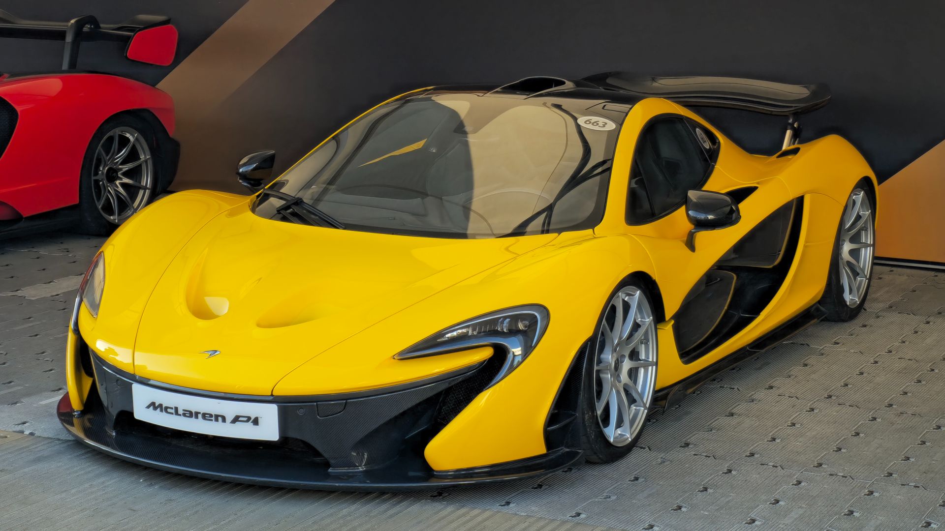 6. McLaren P1