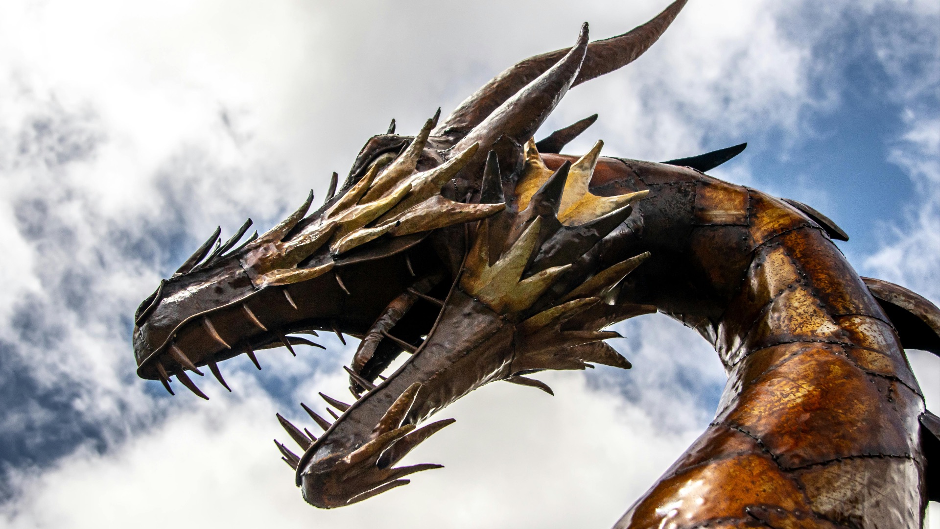 Contes légendaires : les 20 créatures mythiques les plus fascinantes du folklore