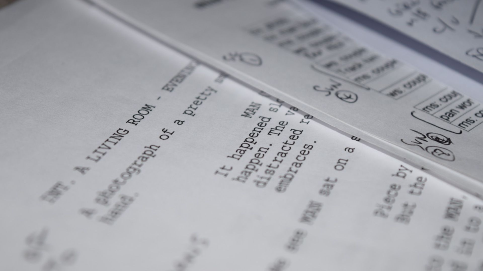 9. Il a écrit 39 pièces