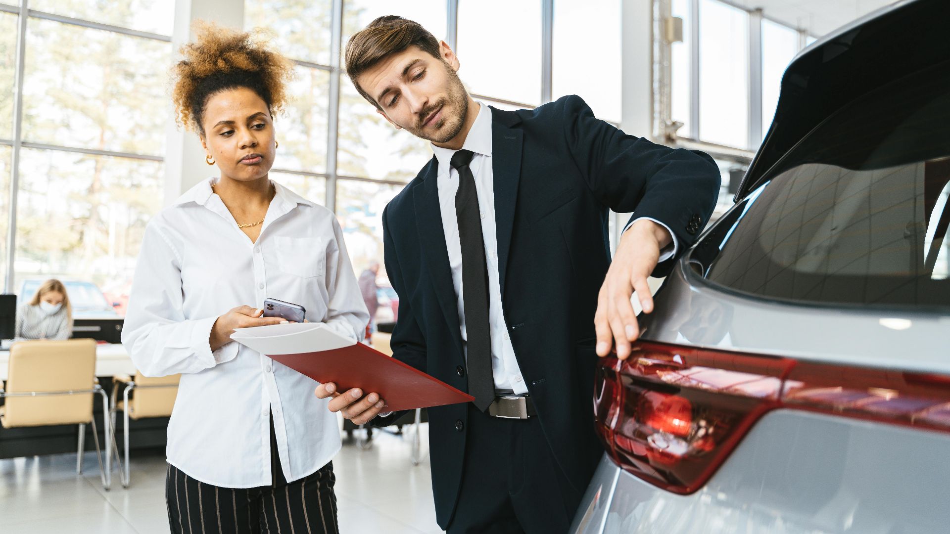4. La reprise à bas prix avec une fausse offre de sauvetage
