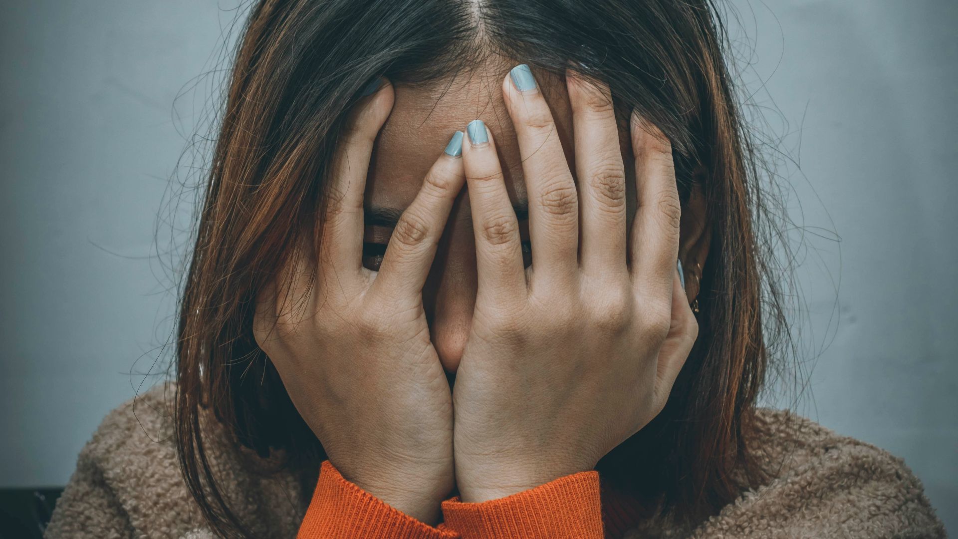 5. Elles font de leurs sentiments le problème de tout le monde