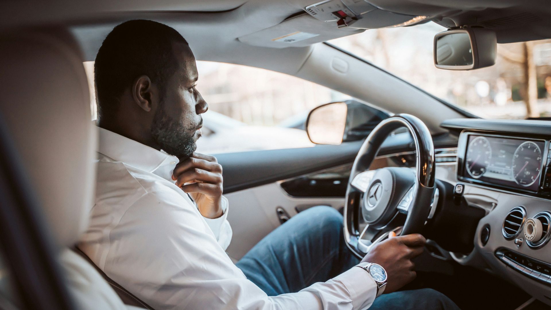 16. Restez assis dans votre voiture pendant cinq minutes