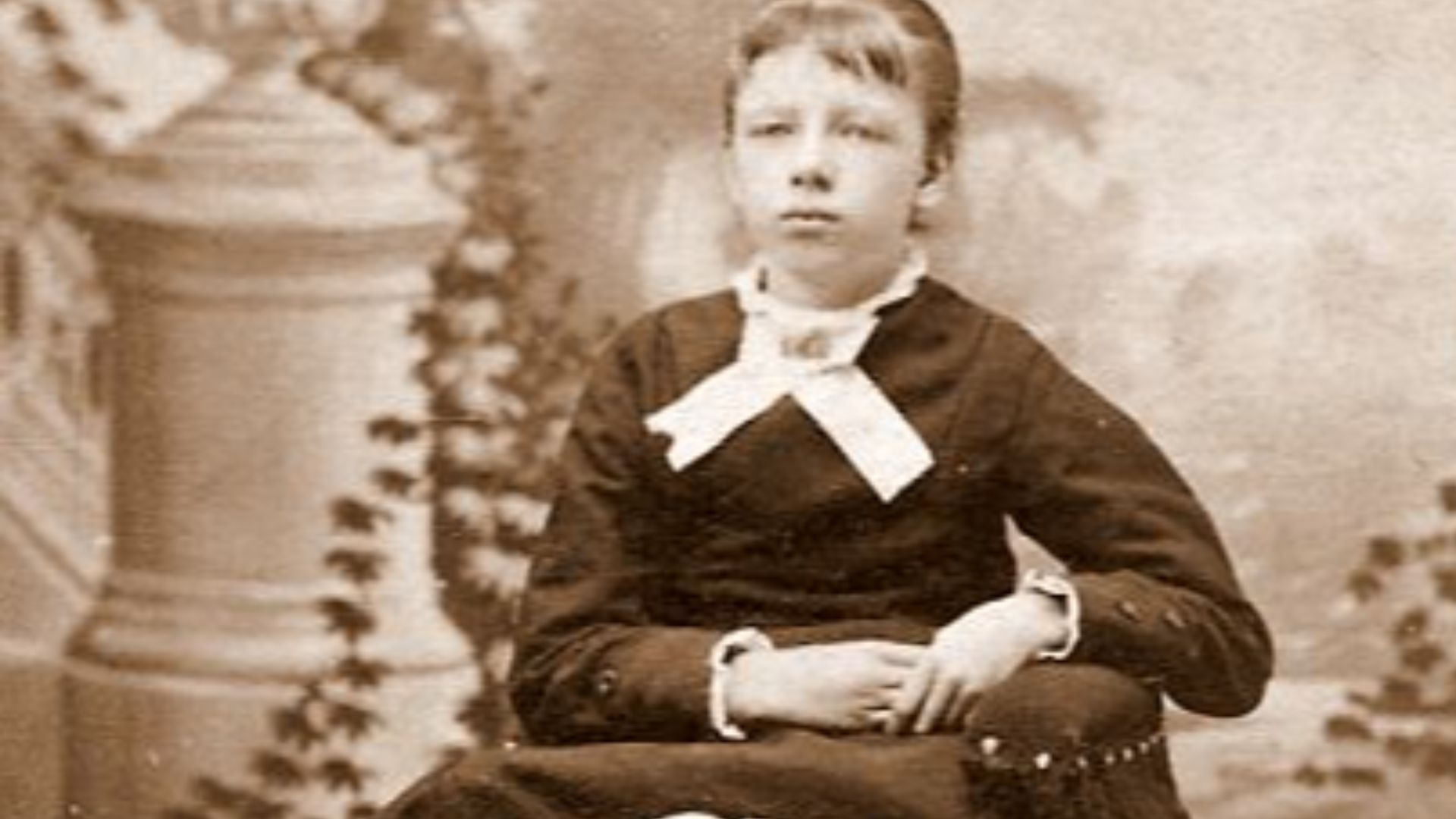 5. La femme à quatre pattes