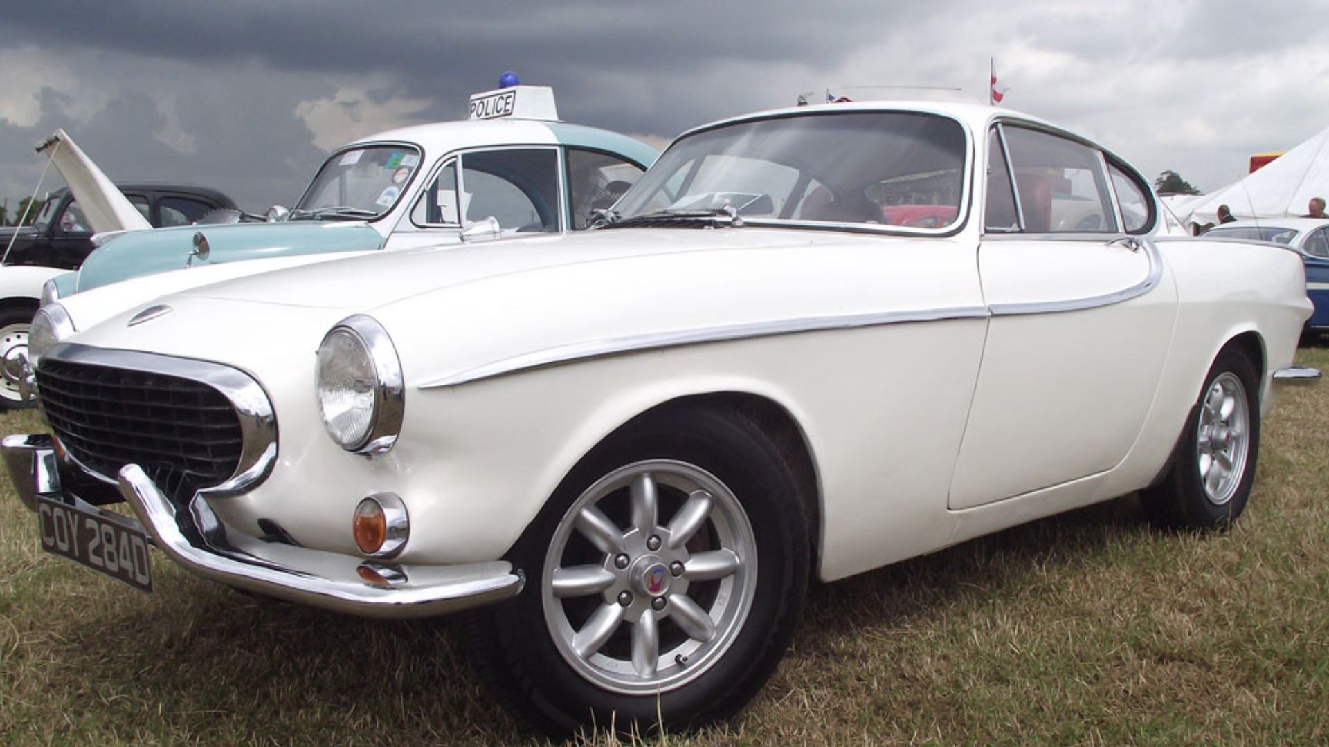 1. Volvo P1800S de 1966