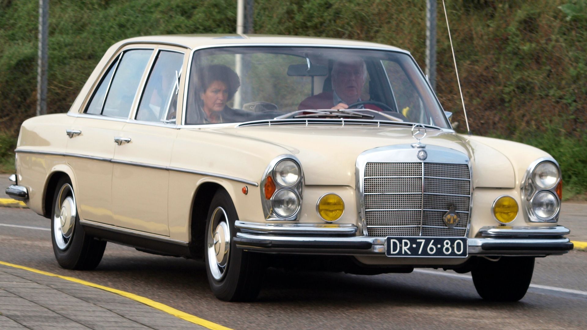 4. Mercedes-Benz 250SE de 1966