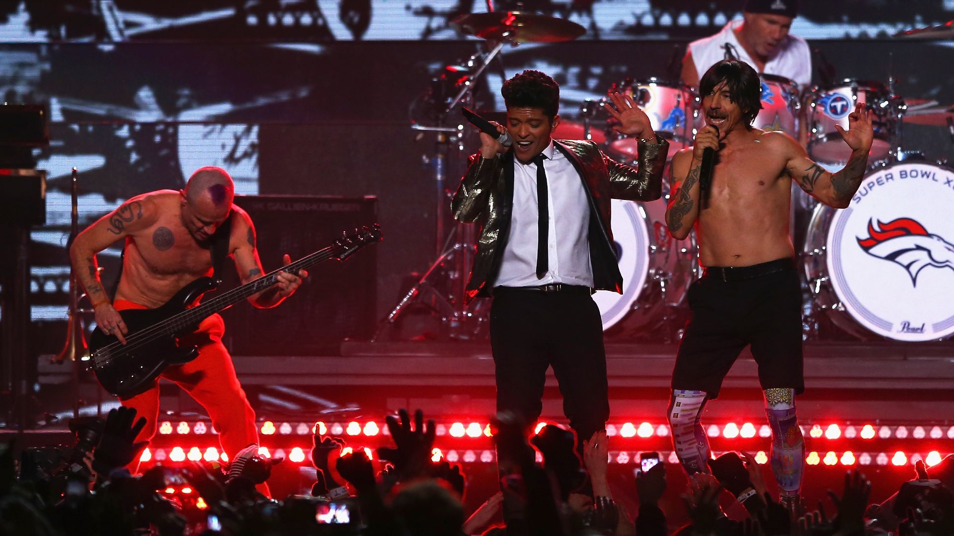 Bruno Mars with Red Hot Chili Peppers (2014)