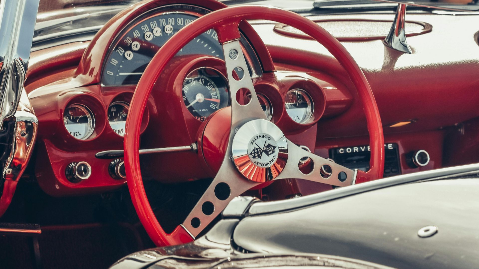 20 façons dont les critiques automobiles vous induisent en erreur