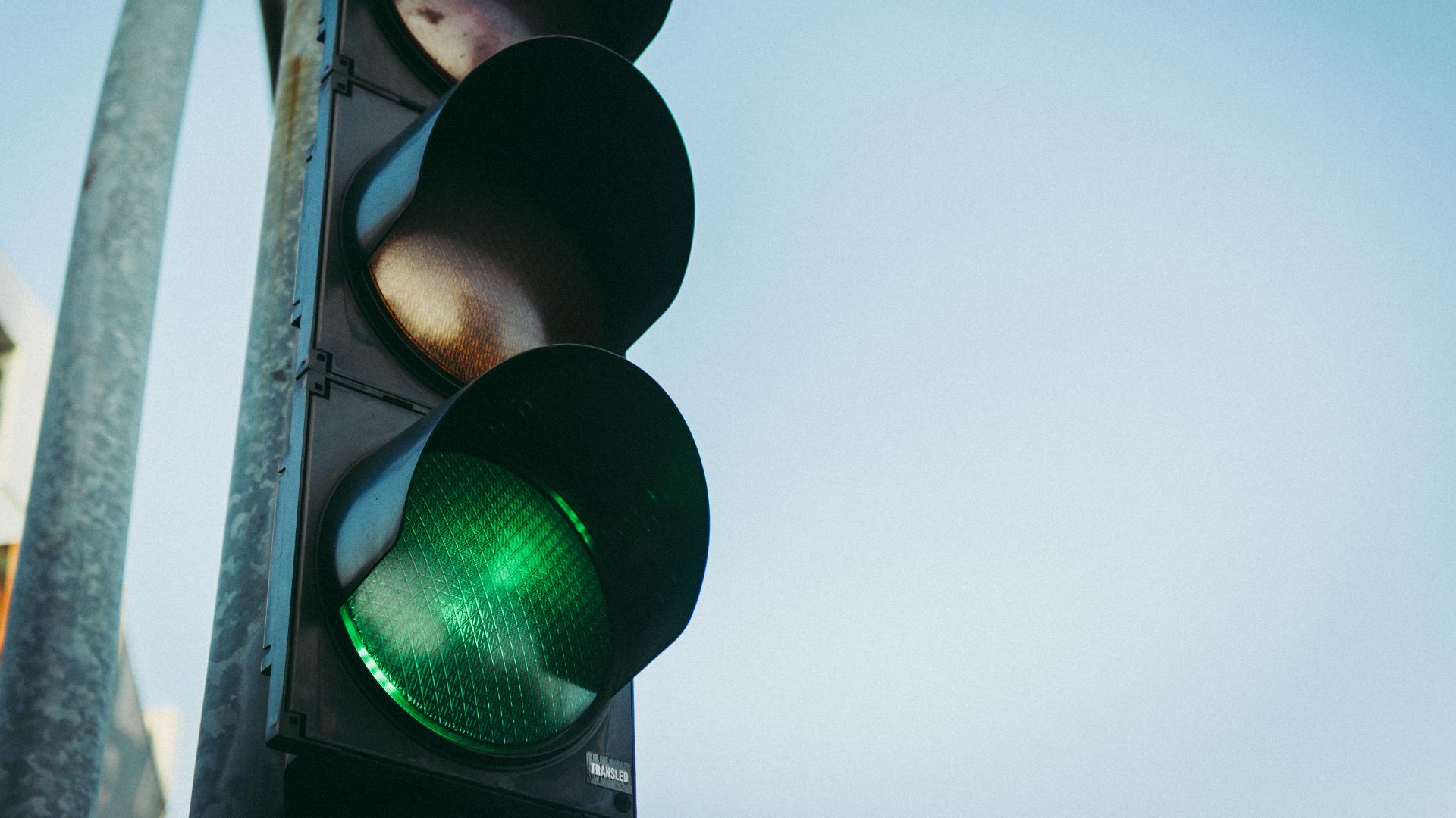 3. Lorsqu'un conducteur cale au feu vert