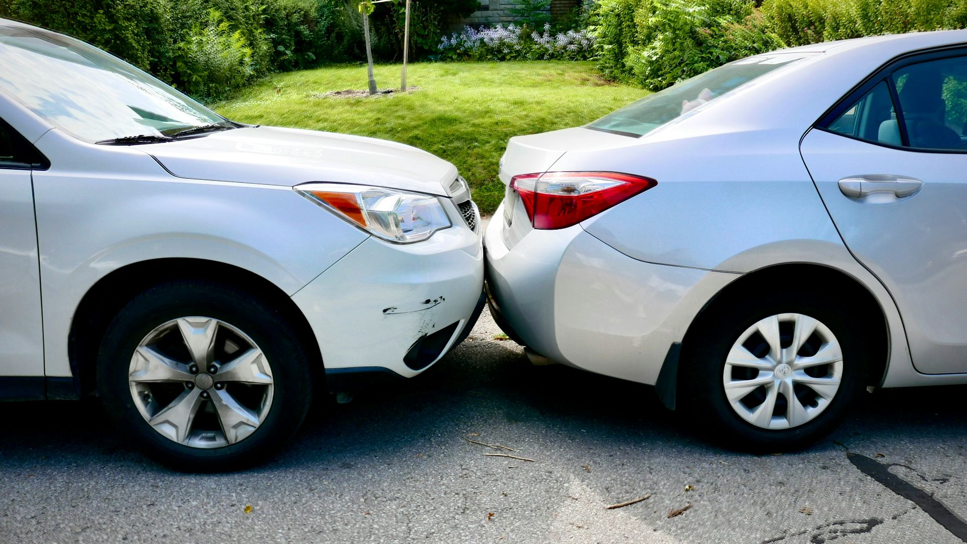 7. Lorsqu'une voiture est sur le point d'entrer en collision avec la vôtre