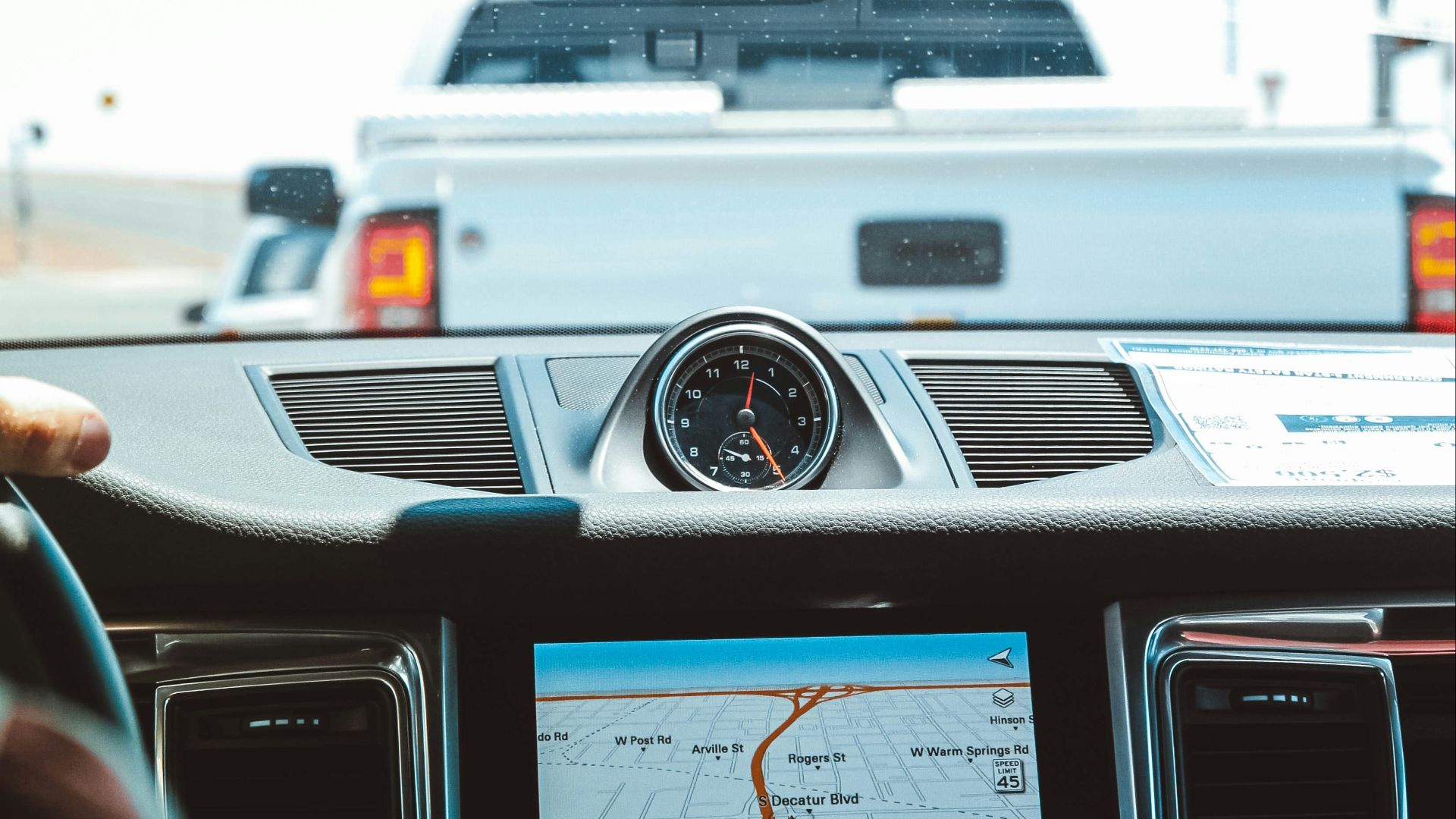 9. Quand quelqu'un roule dangereusement lentement