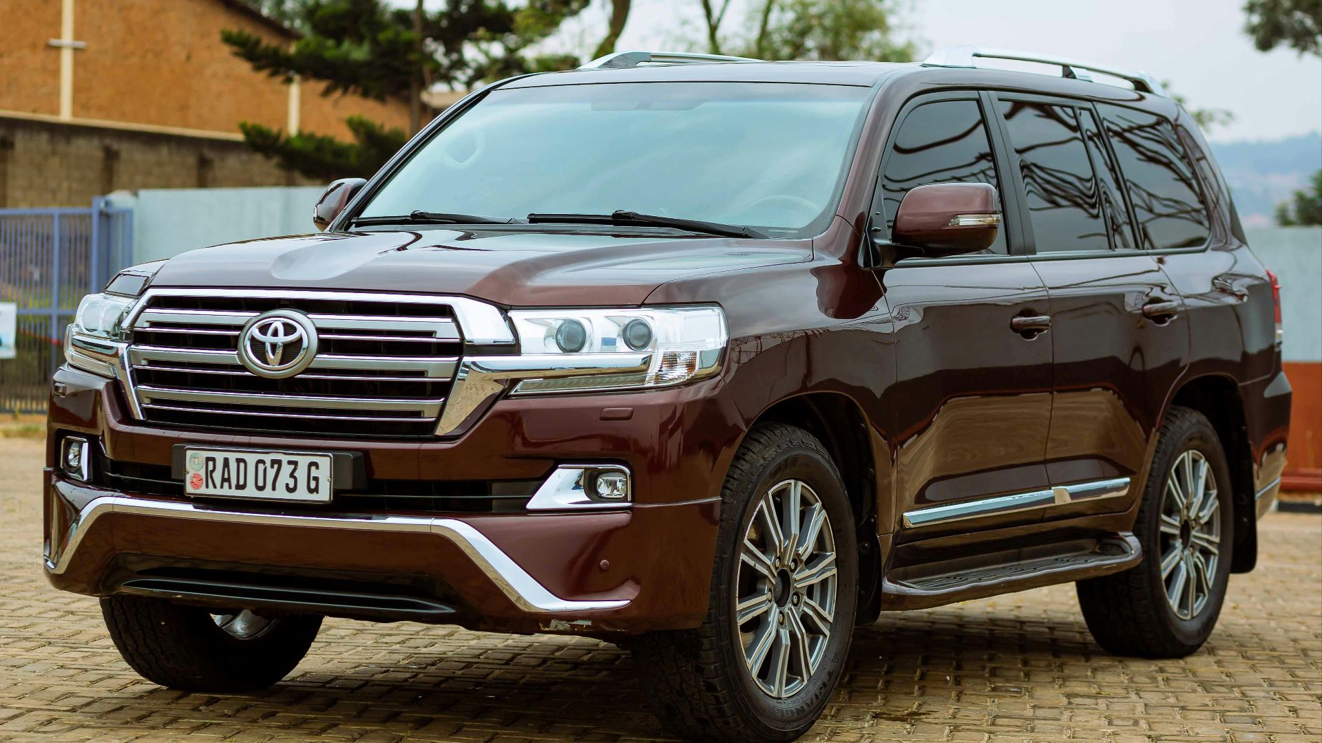 1. Toyota Land Cruiser
