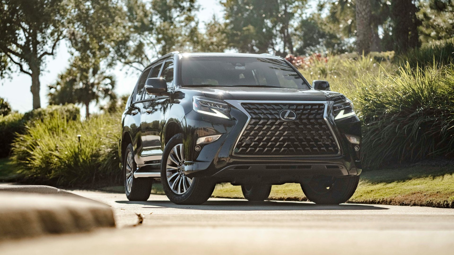2. Lexus GX