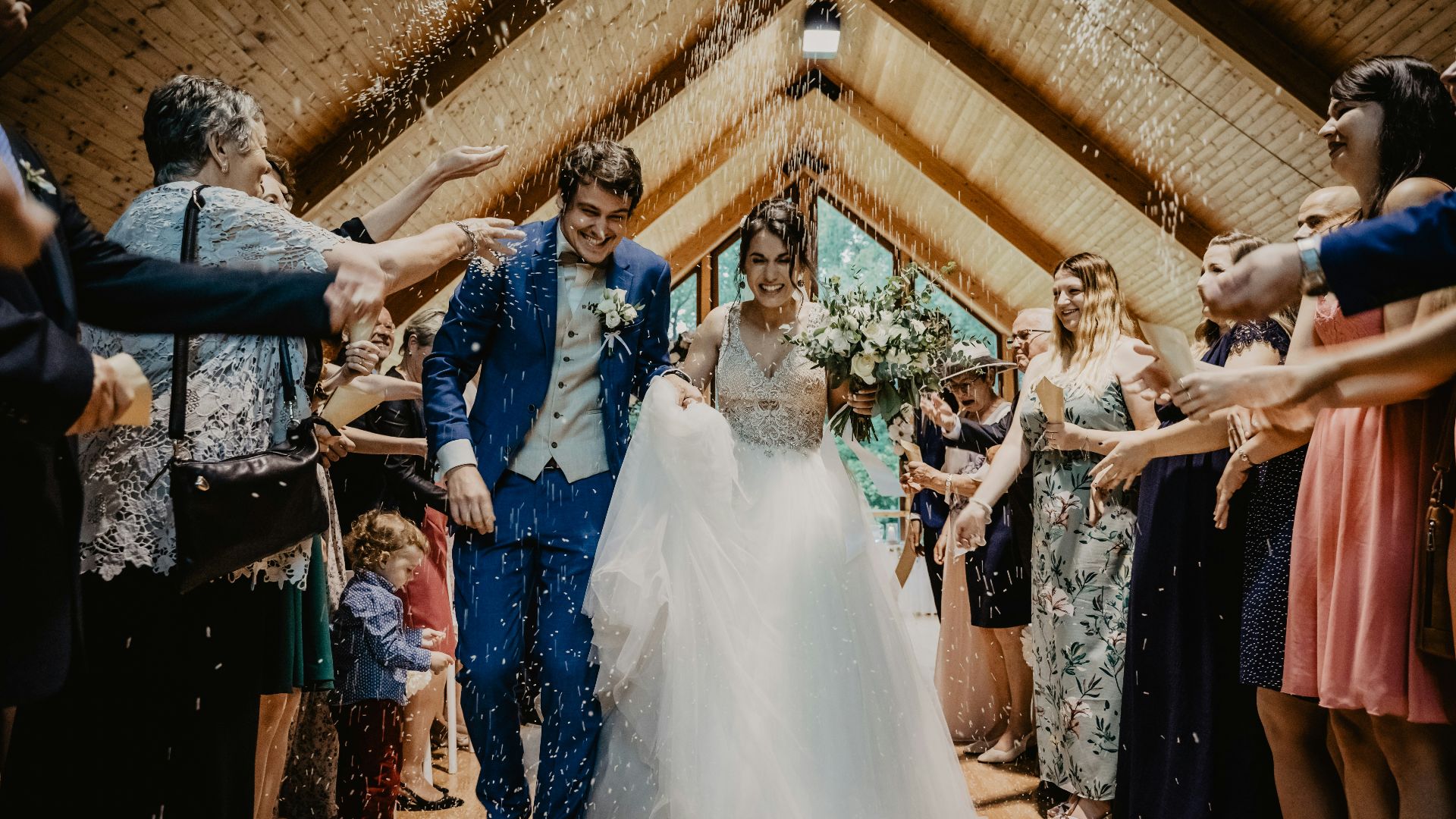 Des plans de table aux cadeaux pour les invités : 20 choses inutiles dont vous n’avez pas besoin pour votre mariage