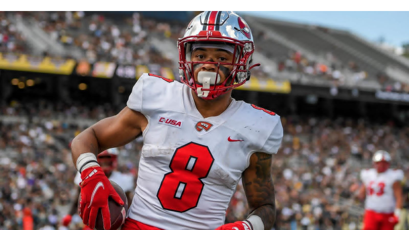 A receiver arrives with the Alouettes